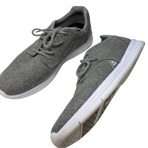 Cuater Travis Mathew The Daily Wool Gray Lace Up Men\'s Size Size 11 style 4MQ179 main image 3